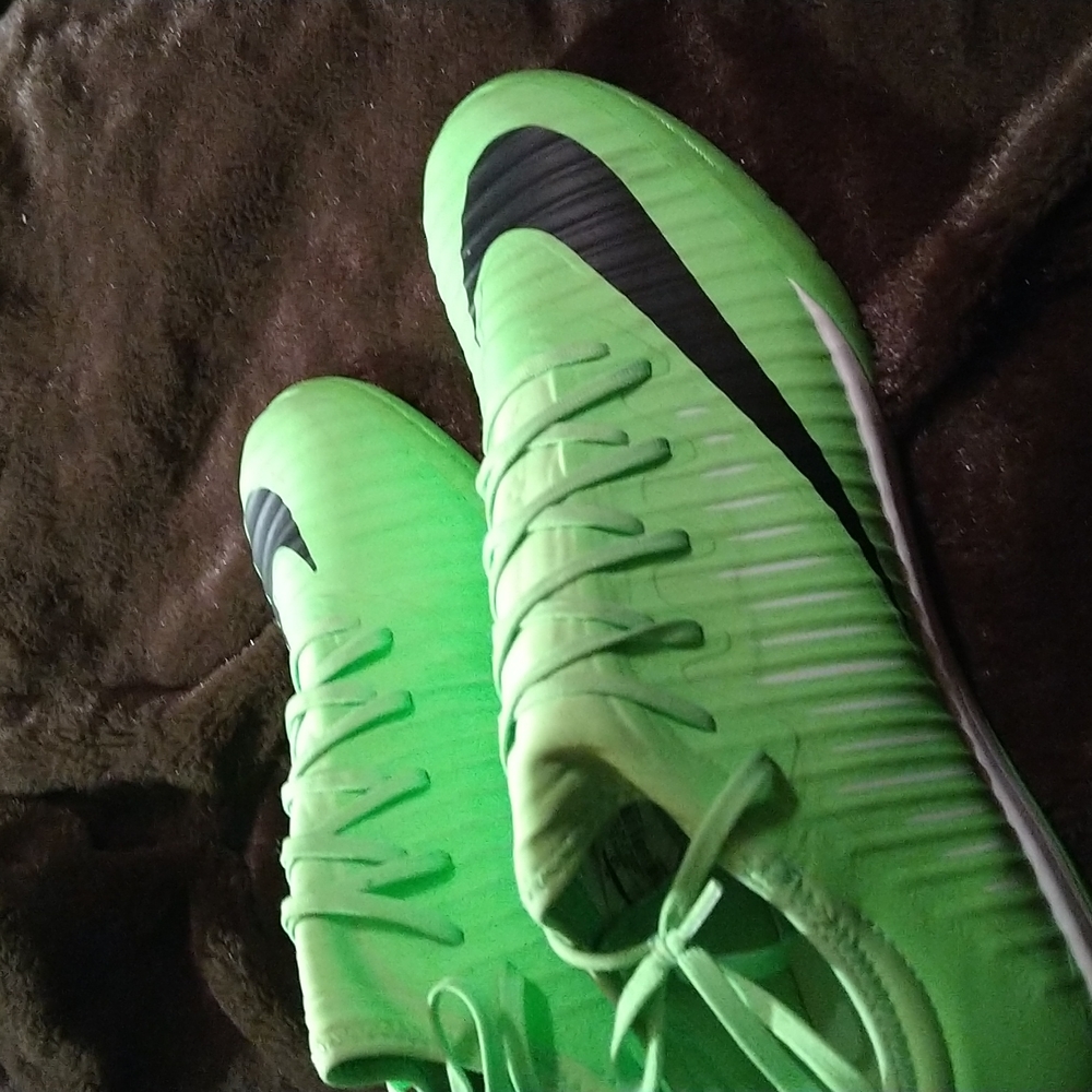 men's sneakers